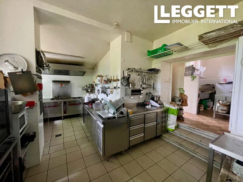 Property photo 3 of 10