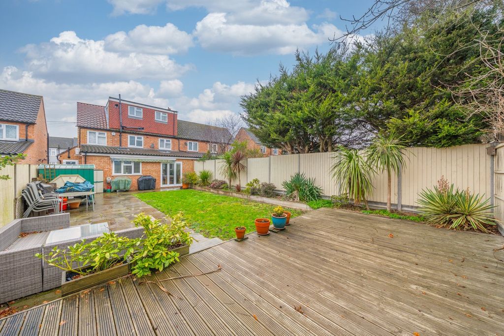 Property photo 3 of 20