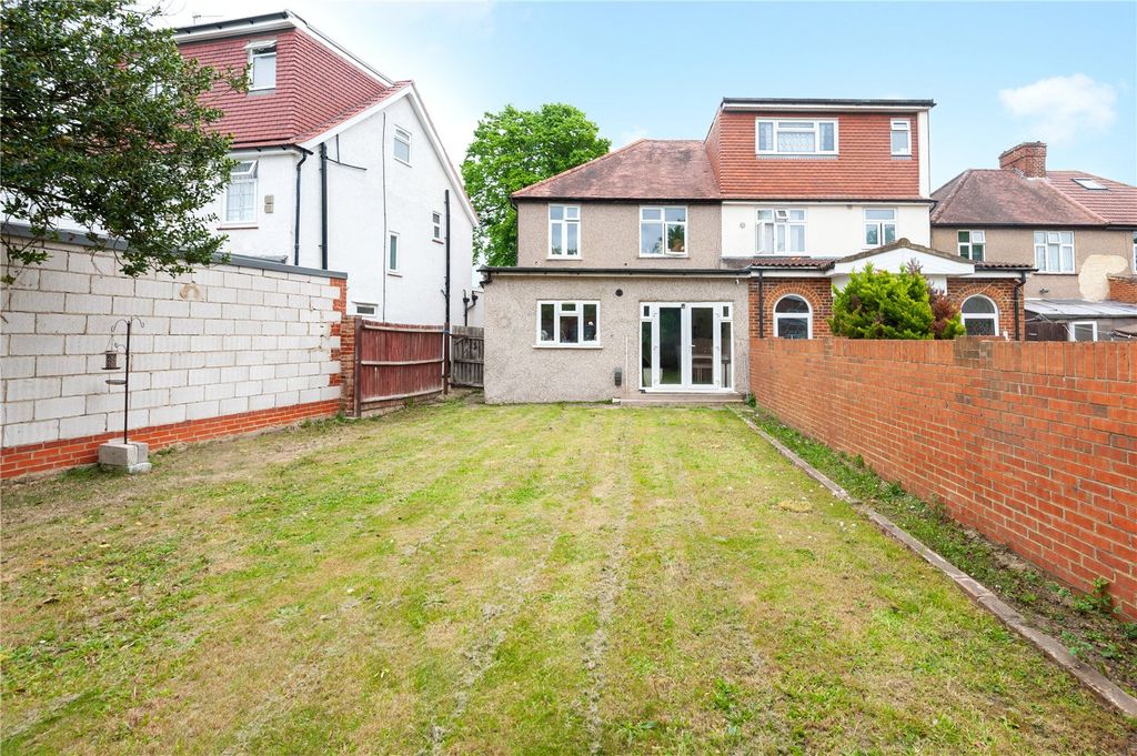 Property photo 2 of 18 Picture No. 35