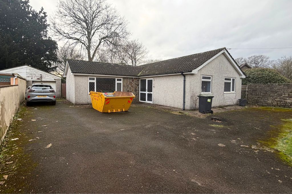 Property photo 2 of 4