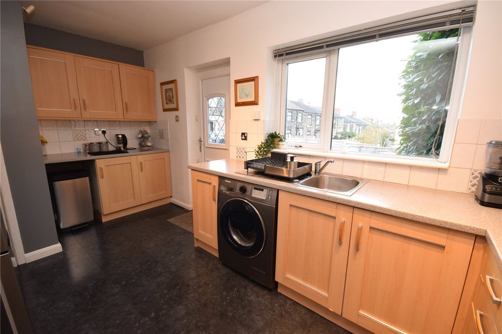 Property photo 3 of 9 Picture No. 08