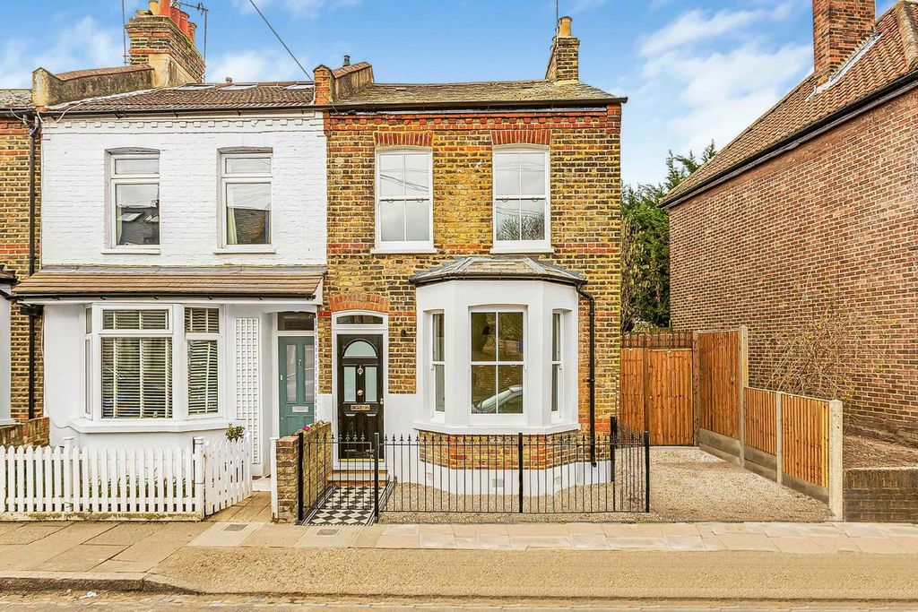 Property photo 1 of 7