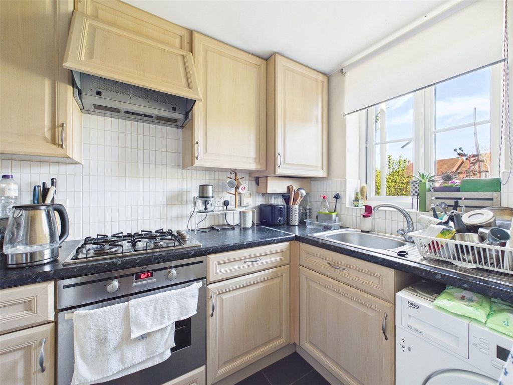 Property photo 2 of 8 Picture No. 09