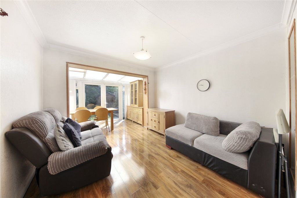 Property photo 2 of 11 Picture No. 12