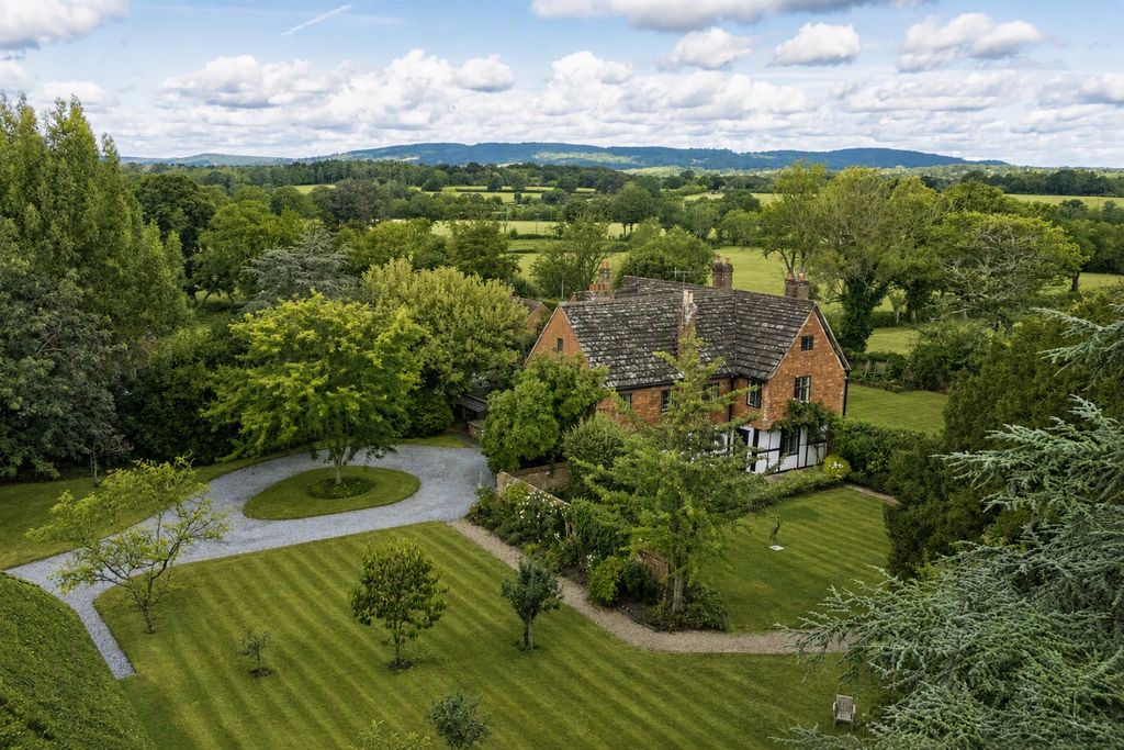 Property photo 1 of 16