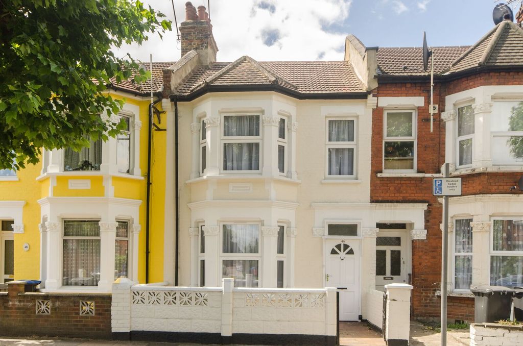 Property photo 3 of 13