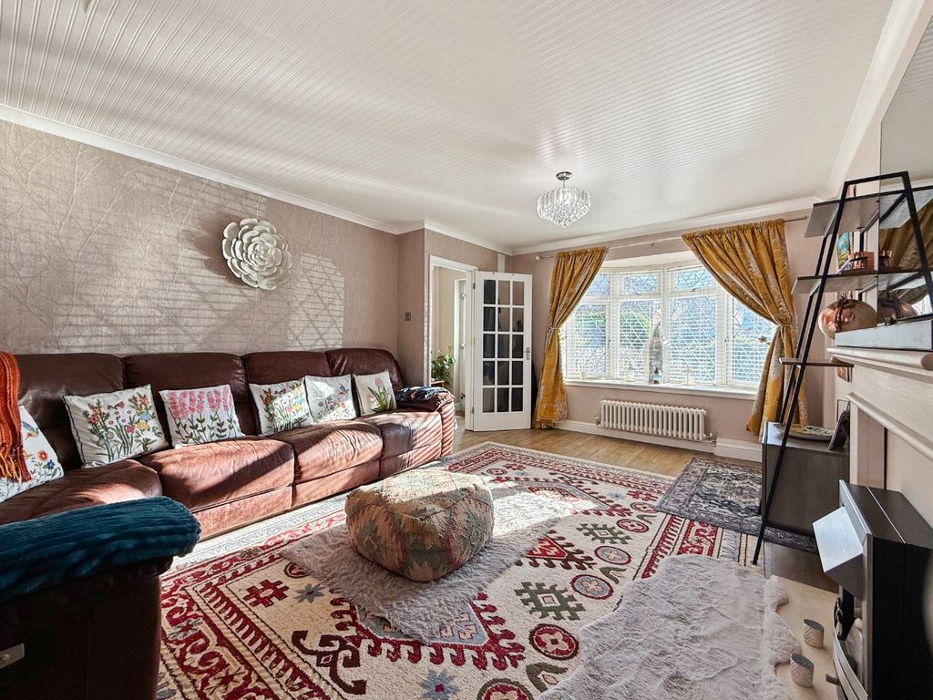 Property photo 3 of 12 4804735