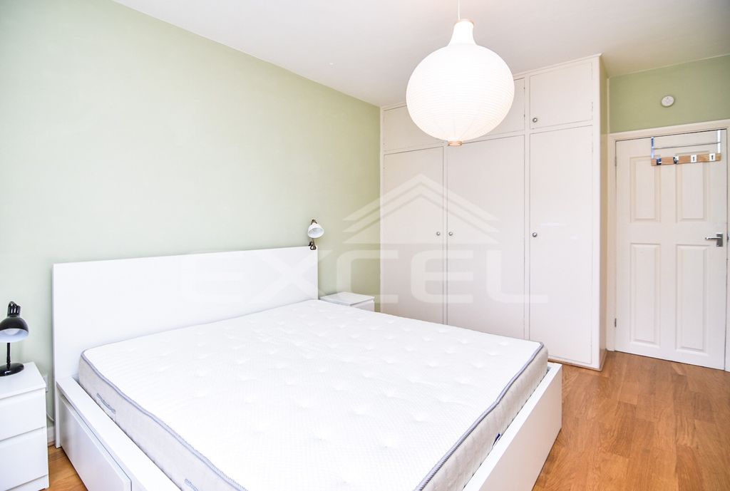 Property photo 3 of 4 Master Bedroom (2)