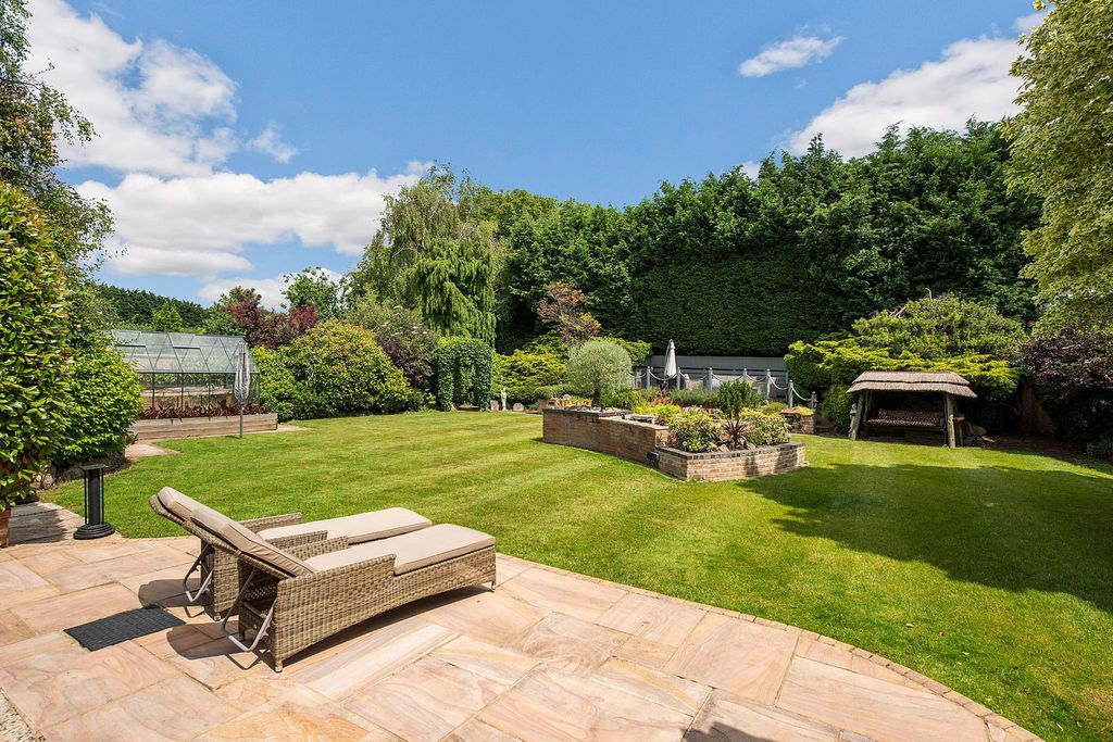 Property photo 2 of 58