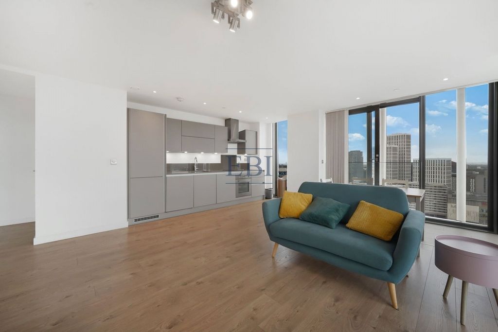 Property photo 2 of 16 Picture No. 32