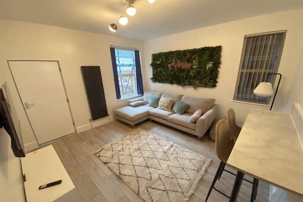 Property photo 1 of 21 (Main)