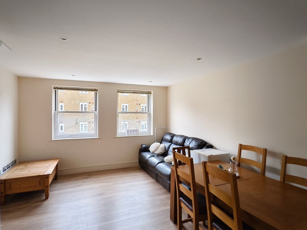 Property photo 3 of 26