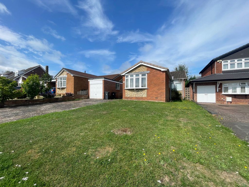 Property photo 2 of 13