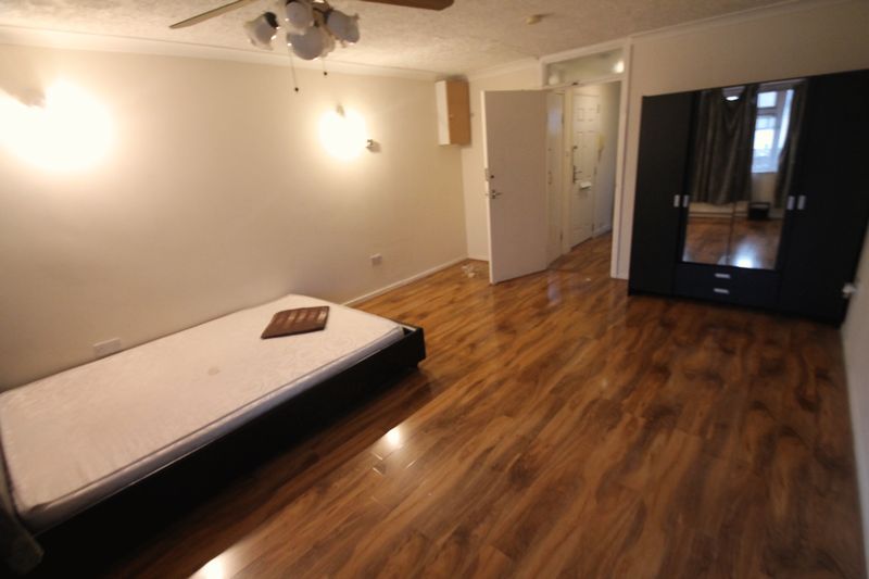 Property photo 2 of 5 Photo 2