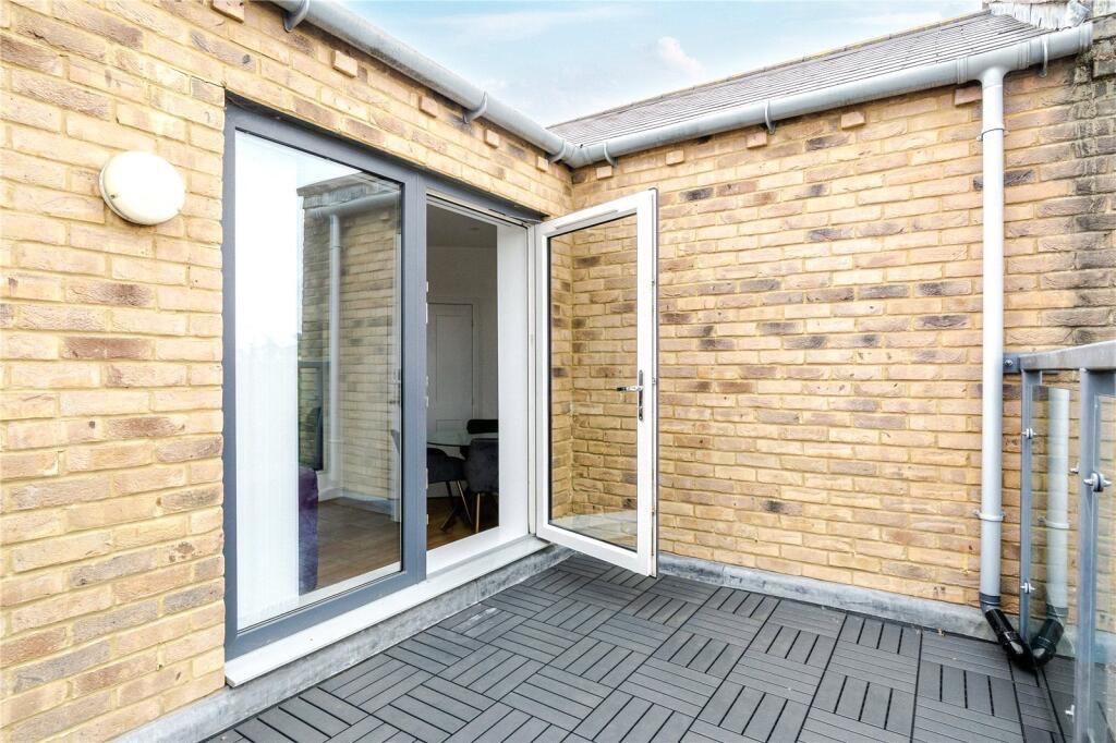 Property photo 2 of 10 4961991