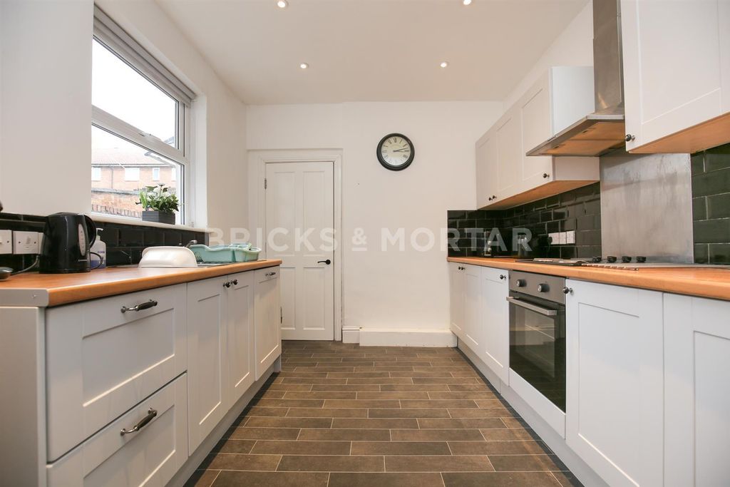 Property photo 3 of 17 Bhsuonkvo0-Srjpqiuzo9Q.Jpg