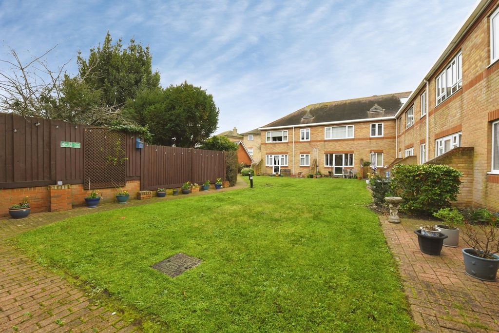 Property photo 2 of 12 Pbox-Img.Jpg