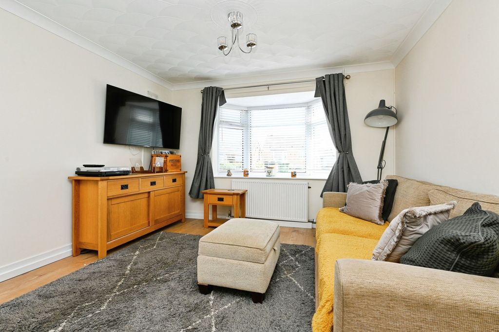 Property photo 2 of 17 Pbox-Img.Jpg