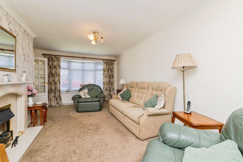 Property photo 3 of 19