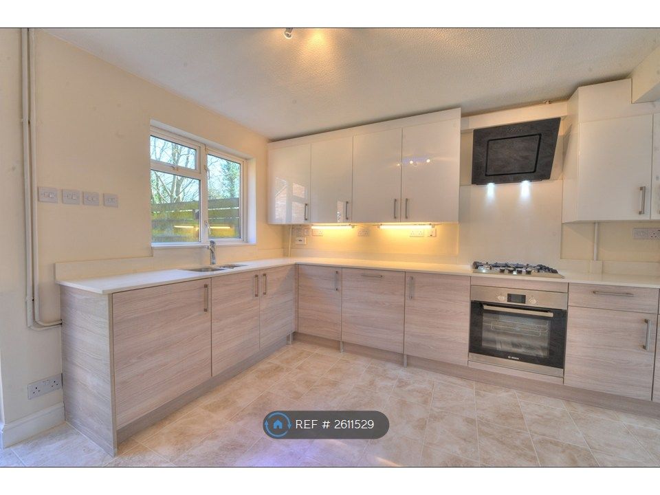 Property photo 2 of 19 Kitchen/Dining Room