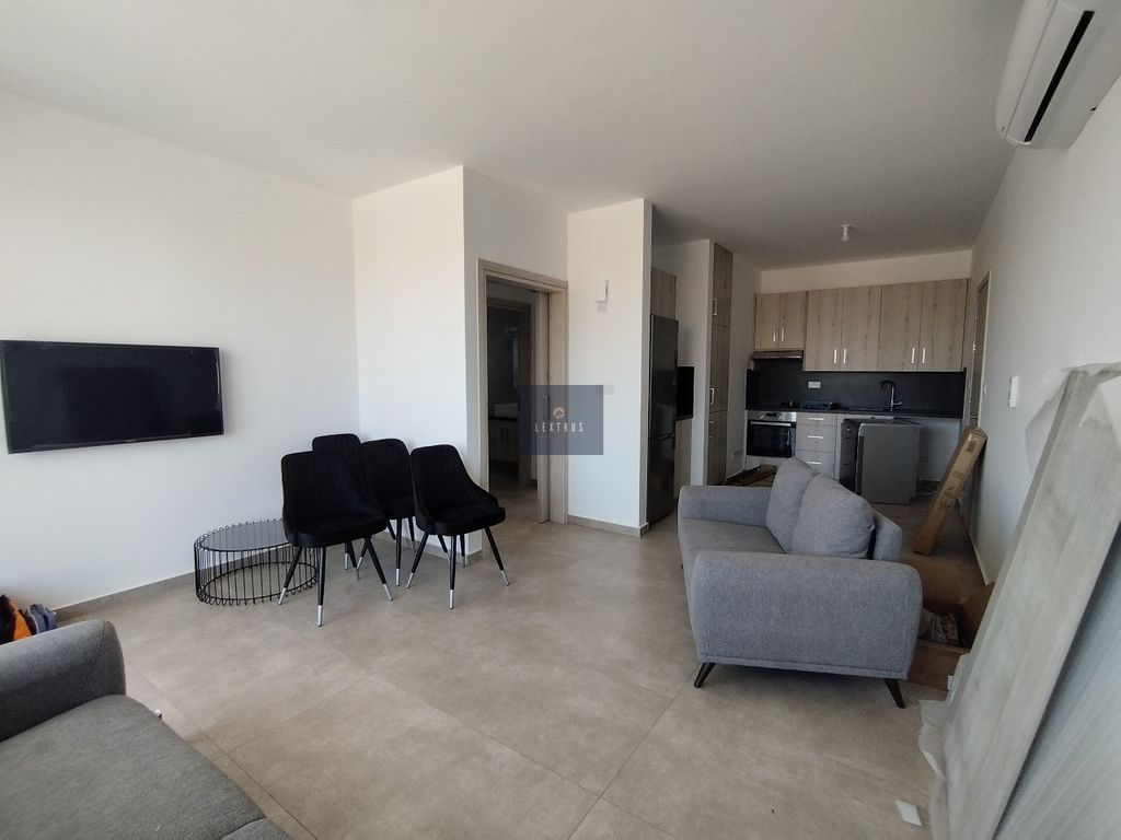 Property photo 3 of 7