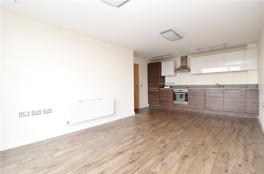 Property photo 3 of 9 Kitchen/Living Room