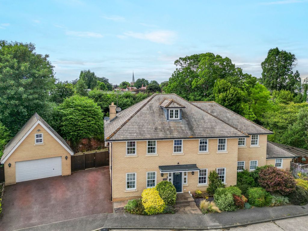 Property photo 1 of 39