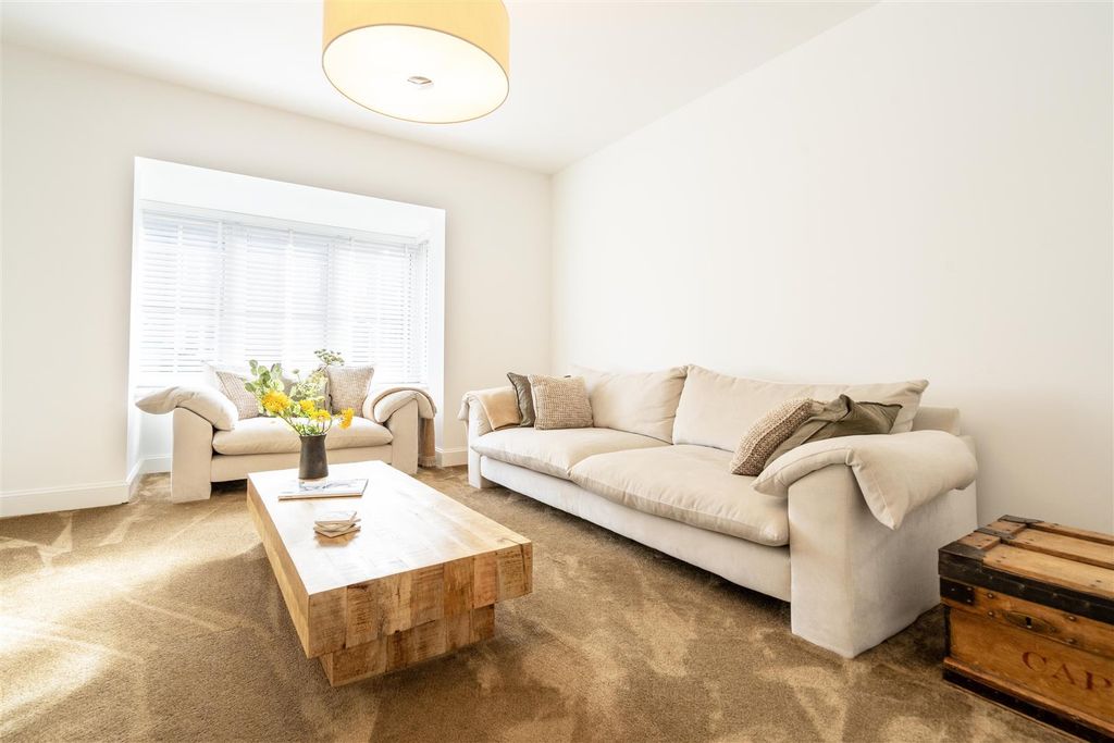 Property photo 2 of 9 Living Room