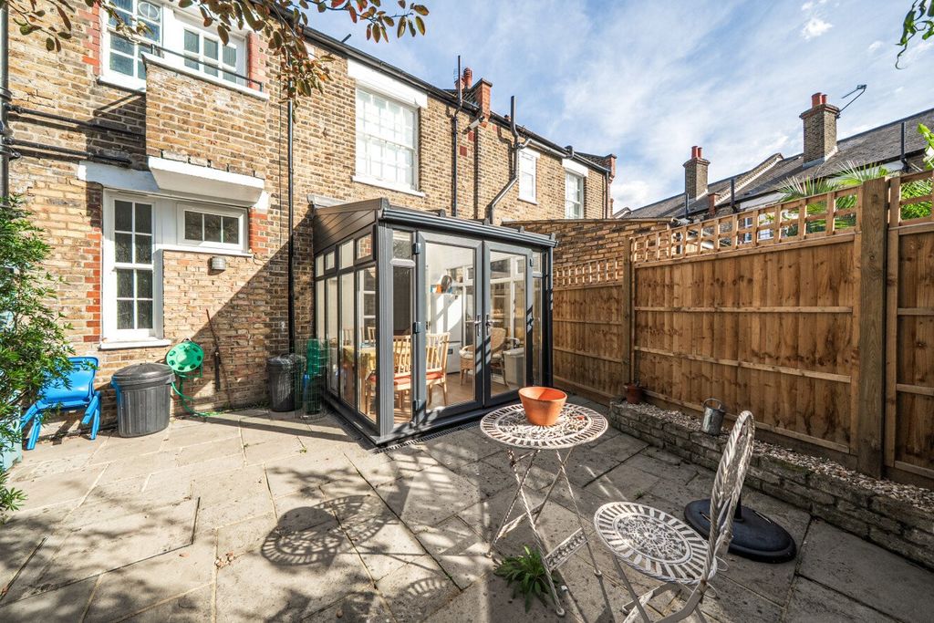 Property photo 1 of 11 Picture No. 05