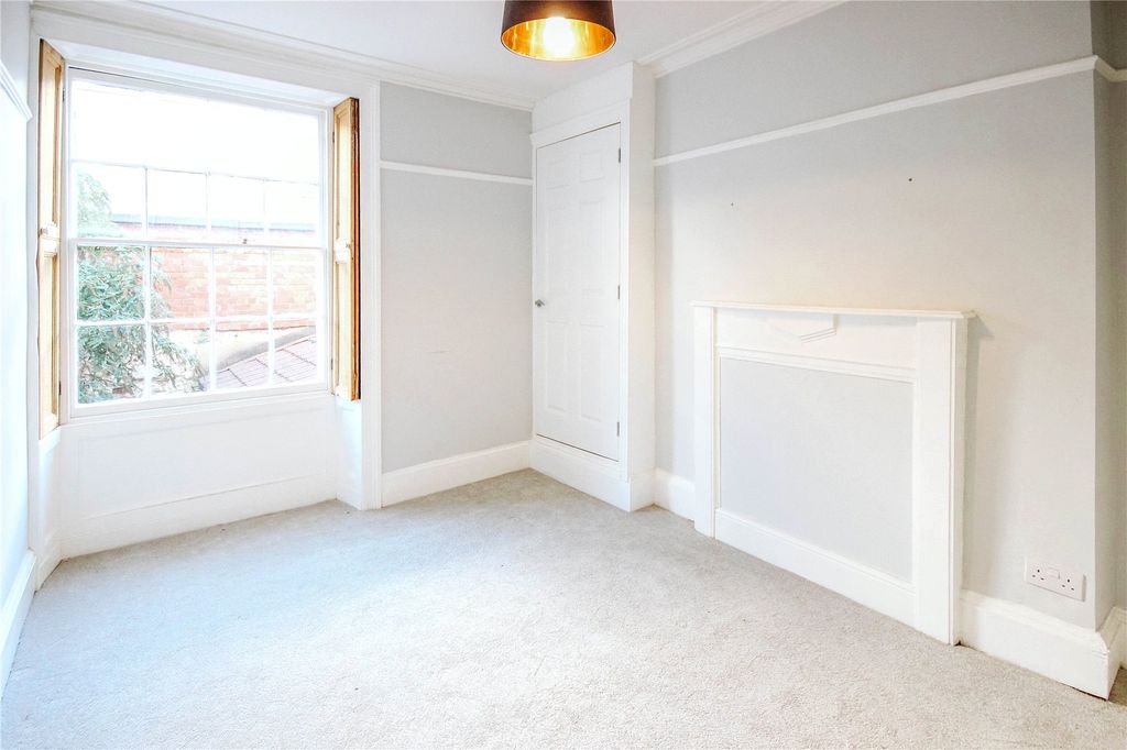 Property photo 1 of 7 Picture No. 45