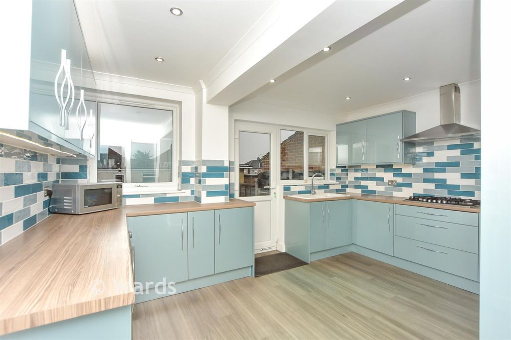 Property photo 1 of 16 Kitchen
