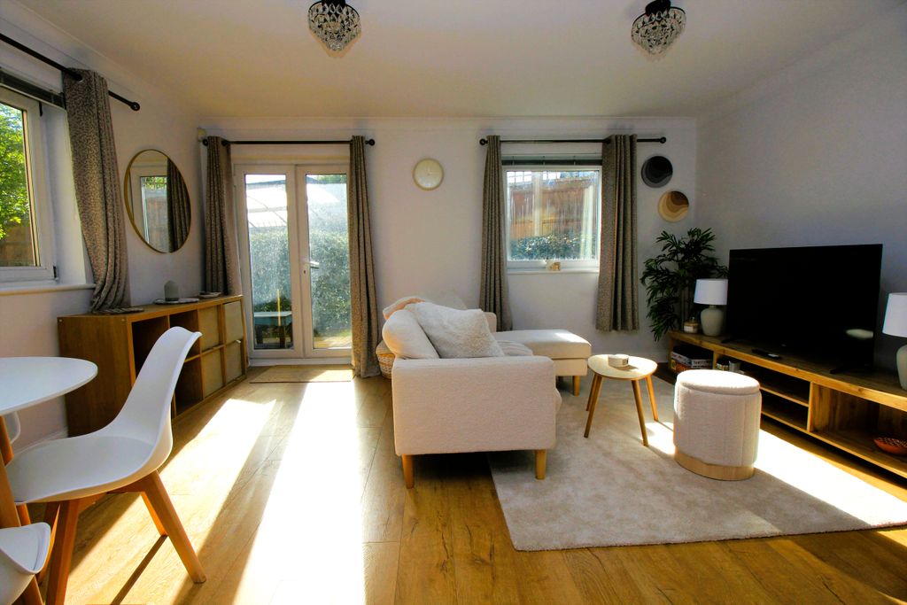 Property photo 1 of 12 2