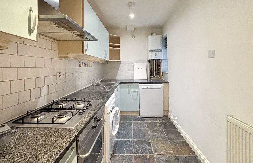 Property photo 2 of 8