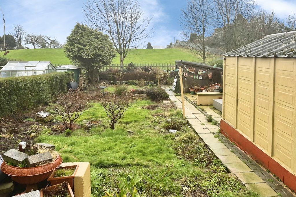 Property photo 3 of 6 Outside