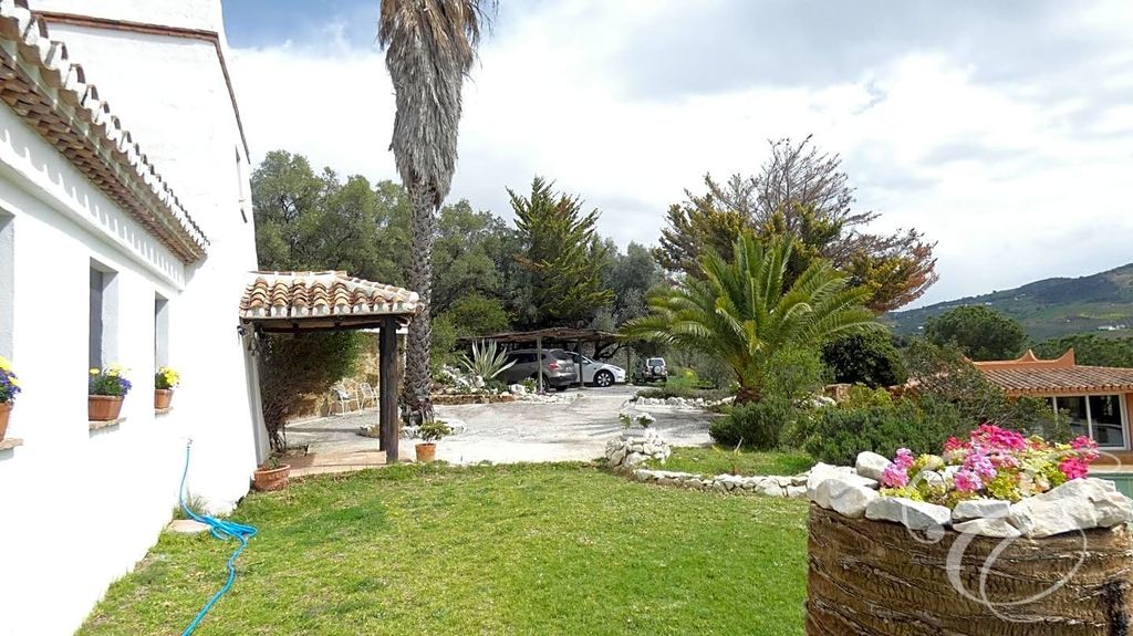 Property photo 3 of 31