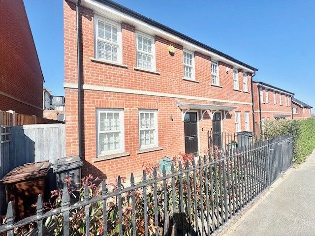 Property photo 1 of 21