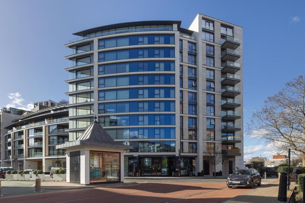 Property photo 3 of 20 Image