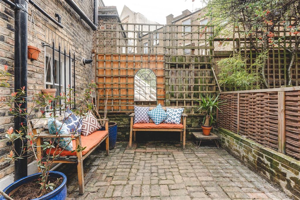 Property photo 3 of 22 Brett Road-20.Jpg