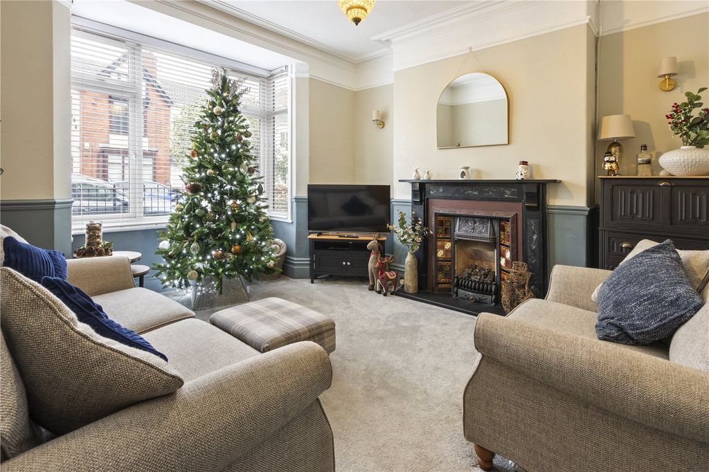 Property photo 3 of 27 Picture No. 24