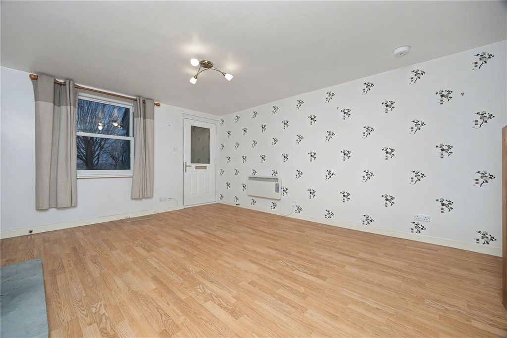 Property photo 3 of 13 Picture No. 21