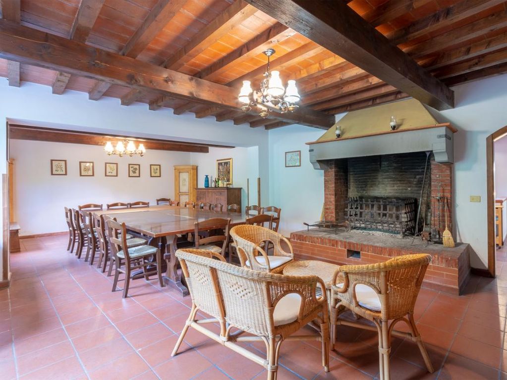 Property photo 3 of 40