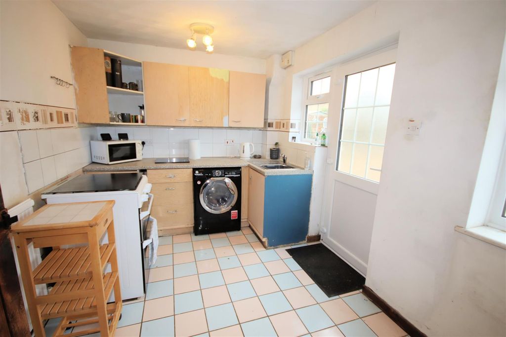 Property photo 3 of 10 Kitchen/Diner