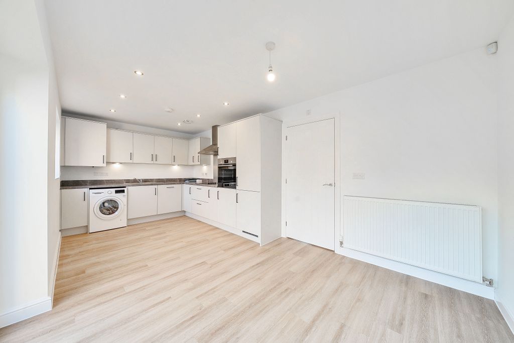 Property photo 2 of 22 Image