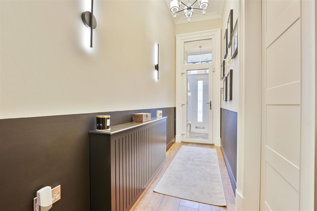 Property photo 3 of 29