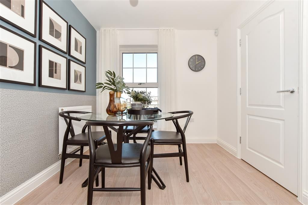 Property photo 2 of 11 Kitchen/Breakfast Room