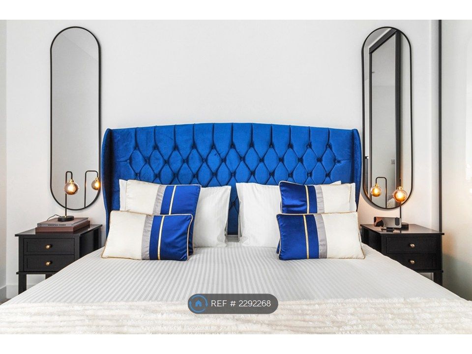 Property photo 3 of 21 Super King Size Bed - Bedroom