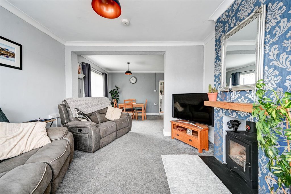 Property photo 2 of 15 Lounge To Dining Area.Jpg