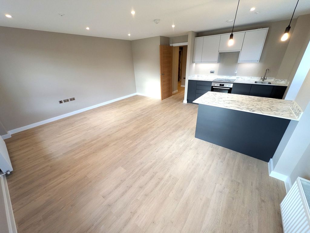 Property photo 3 of 11 Open Plan 1