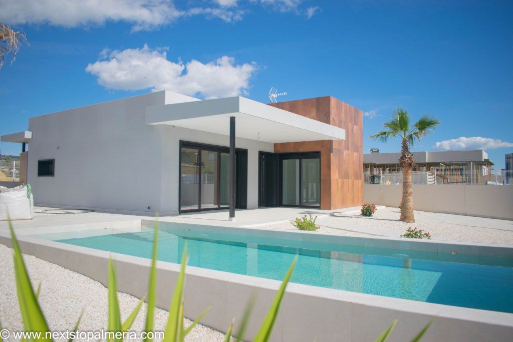 Property photo 1 of 32 Pool &amp; Front Of The Property