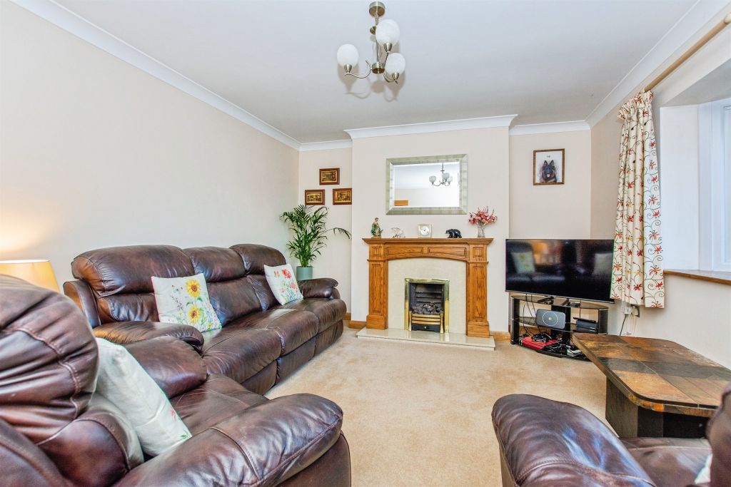 Property photo 3 of 22